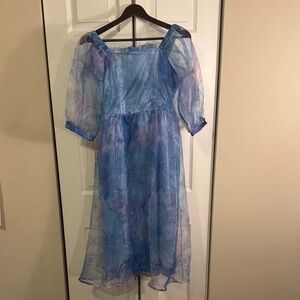 Women’s medium dress